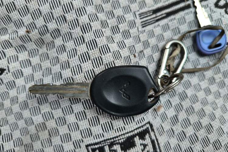 Used Wuling Rongguang 2017 1.5L Extended Basic Version Vehicle Key
