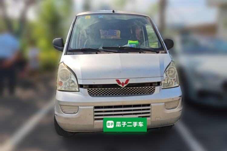 Used Wuling Rongguang 2017 1.5L Extended Basic Version Front