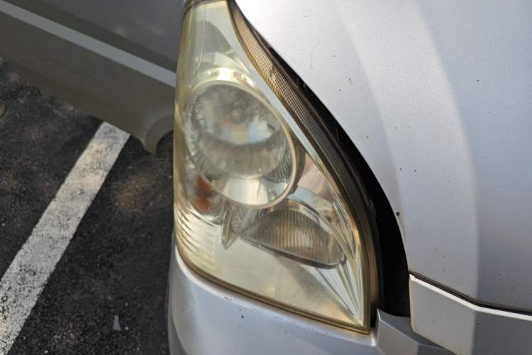 Used Wuling Rongguang 2017 1.5L Extended Basic Version Right Front Headlight