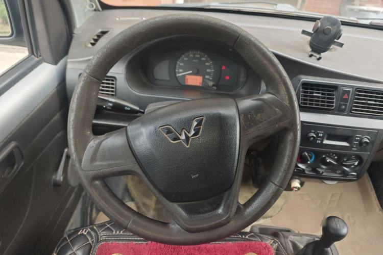 Used Wuling Rongguang 2017 1.5L Extended Basic Version Steering Wheel