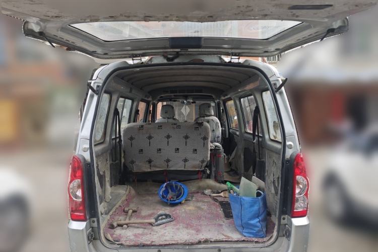Used Wuling Rongguang 2017 1.5L Extended Basic Version Trunk