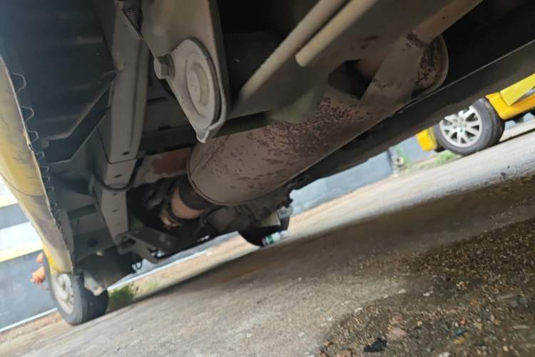 Used Wuling Rongguang 2017 1.5L Extended Basic Version Chassis Rear Left
