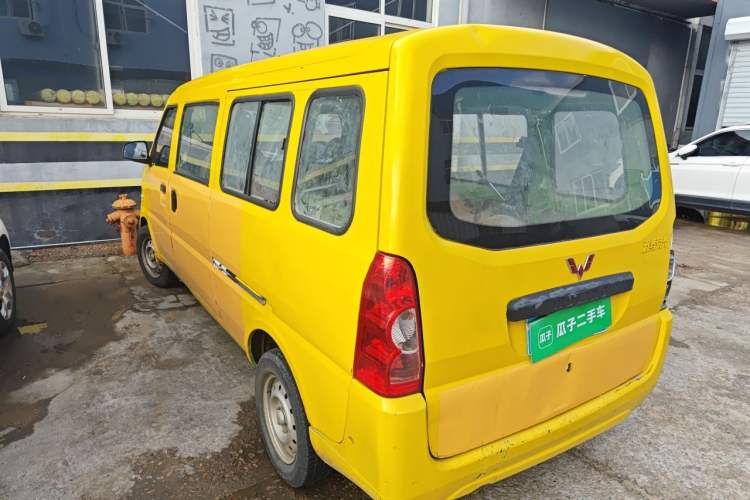 Used Wuling Rongguang 2017 1.5L Extended Basic Version Rear Left 45 Deg
