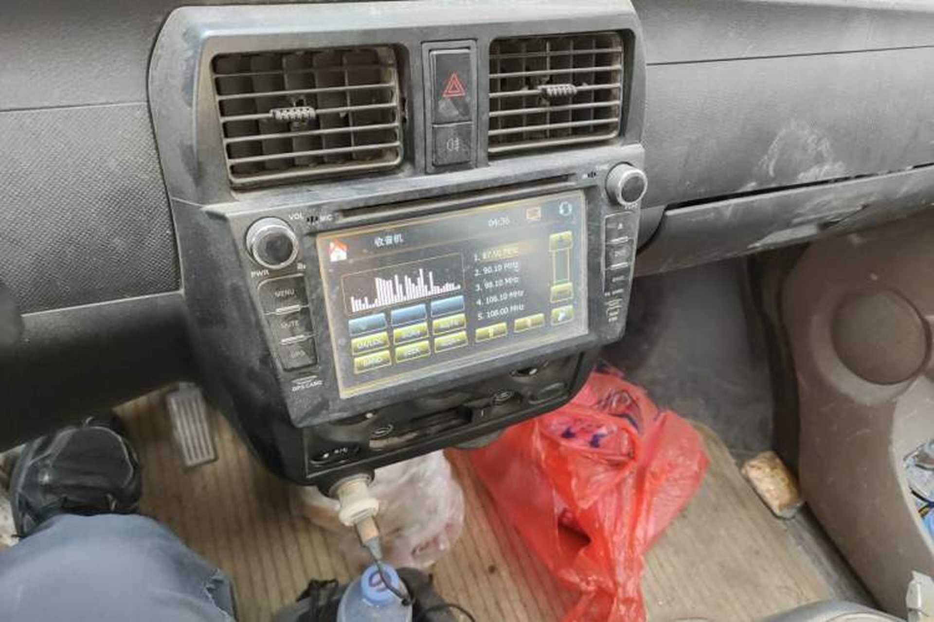 Used Wuling Rongguang 2017 1.5L Extended Basic Version Audio And AC Panel