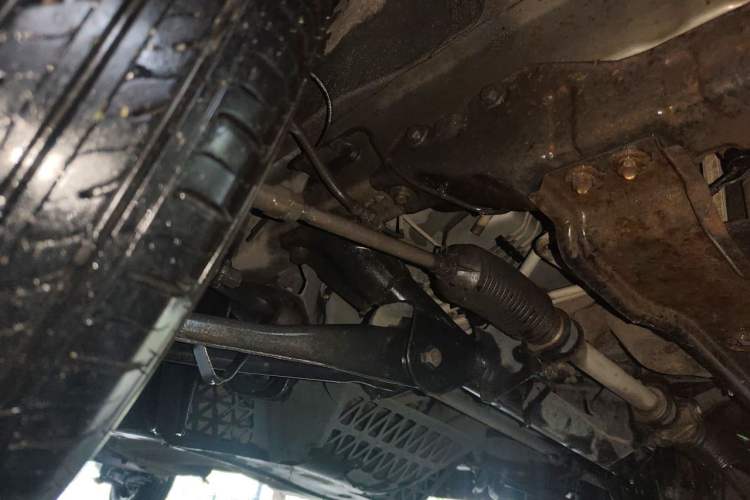Used Wuling Rongguang 2017 1.5L Extended Basic Version Chassis Front Right
