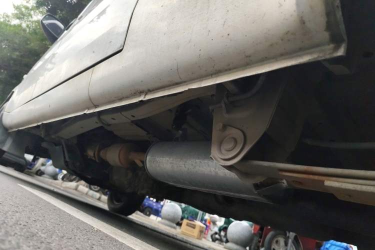 Used Wuling Rongguang 2017 1.5L Extended Basic Version Chassis Rear Left