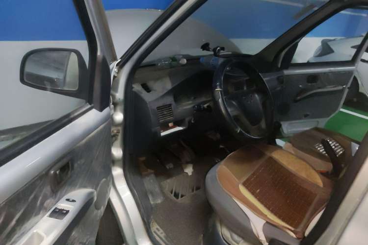 Used Wuling Rongguang 2017 1.5L Extended Basic Version Driver Seat