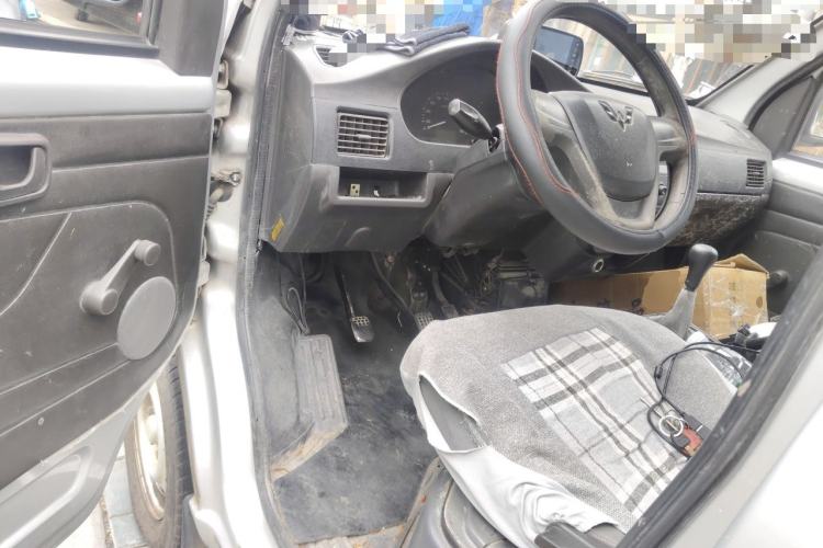 Used Wuling Rongguang 2017 1.5L Extended Basic Version Driver Seat