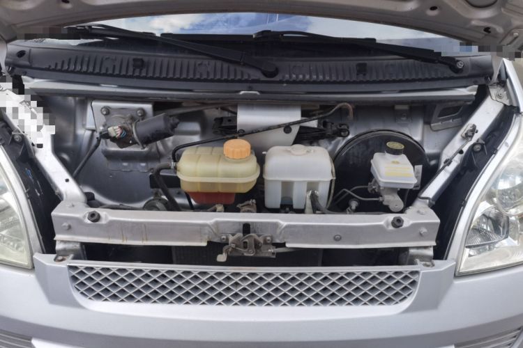 Used Wuling Rongguang 2017 1.5L Extended Basic Version Engine Bay