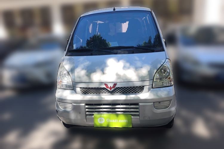 Used Wuling Rongguang 2017 1.5L Extended Basic Version Exterior 1