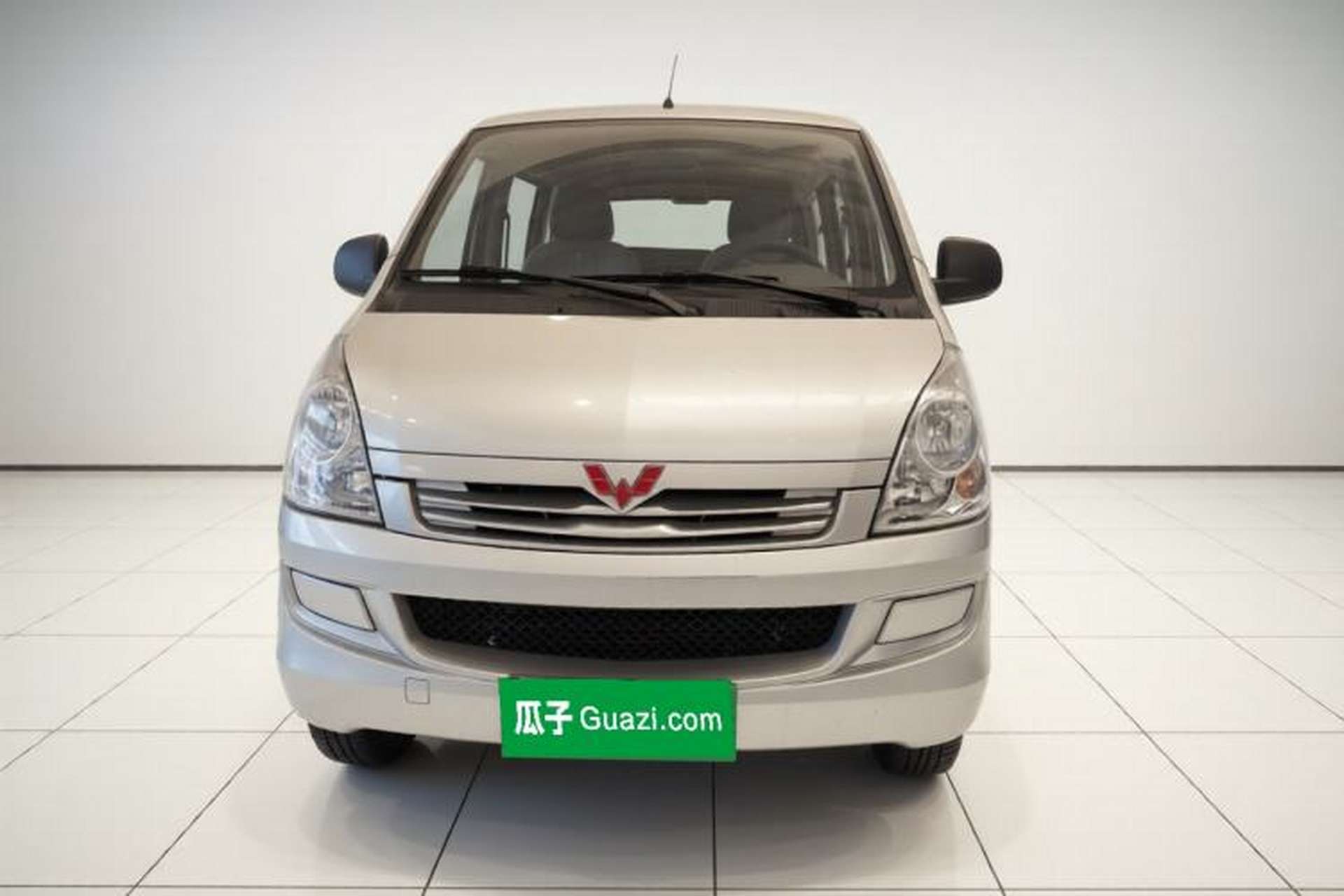 Used Wuling Rongguang 2017 1.2L Extended Basic Version Exterior 1