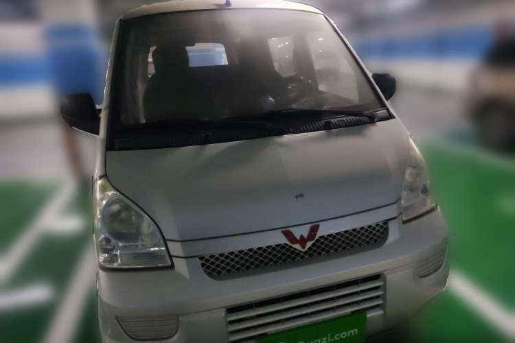 Used Wuling Rongguang 2017 1.5L Extended Basic Version Front