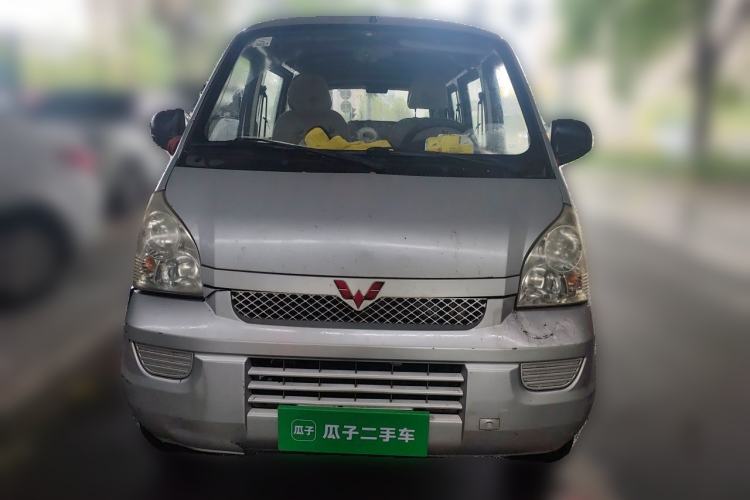 Used Wuling Rongguang 2017 1.5L Extended Basic Version Front