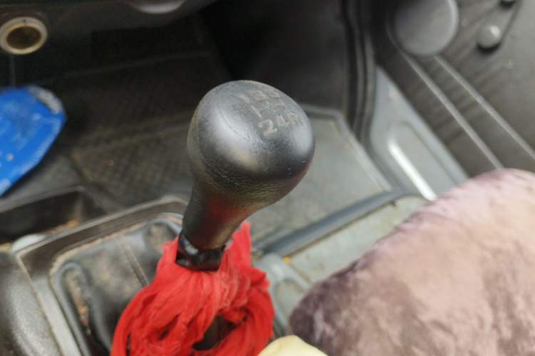 Used Wuling Rongguang 2017 1.2L Extended Basic Version Gear Lever