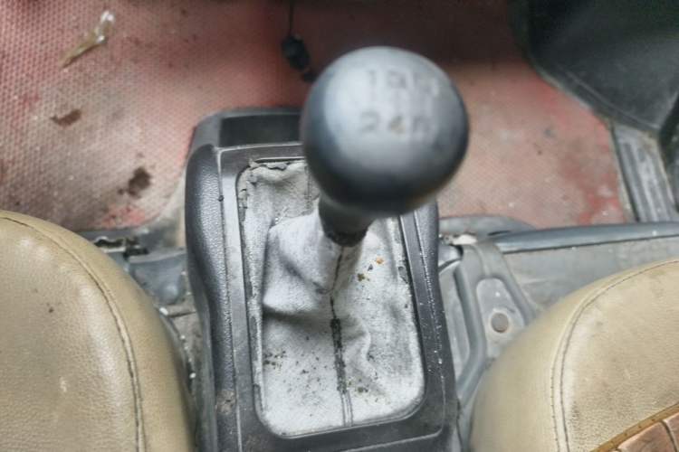 Used Wuling Rongguang 2017 1.5L Extended Basic Version Gear Lever