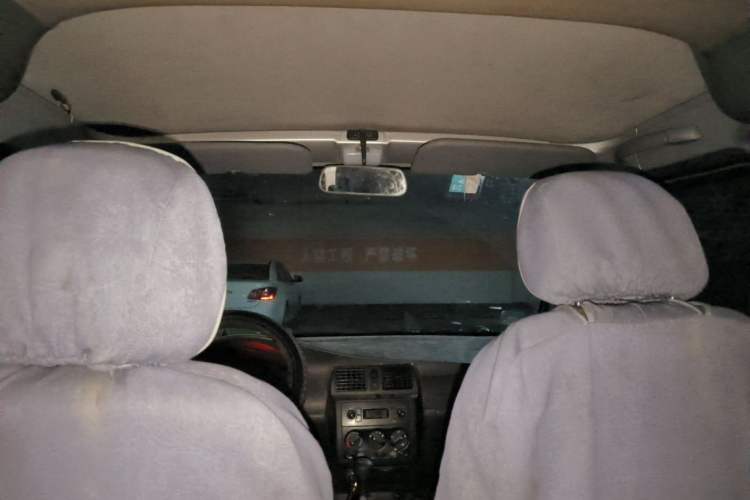 Used Wuling Rongguang 2017 1.5L Extended Basic Version Headliner