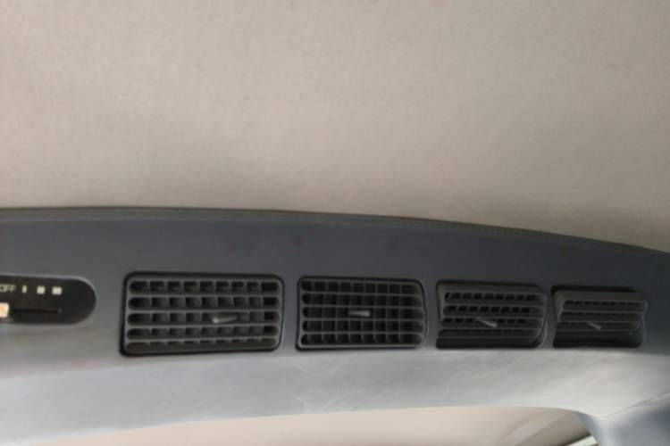 Used Wuling Rongguang 2017 1.2L Extended Basic Version Headliner