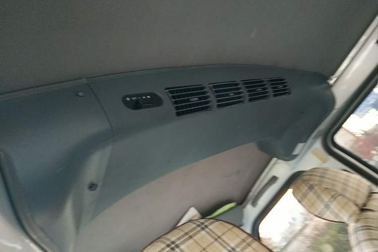 Used Wuling Rongguang 2017 1.5L Extended Basic Version Headliner