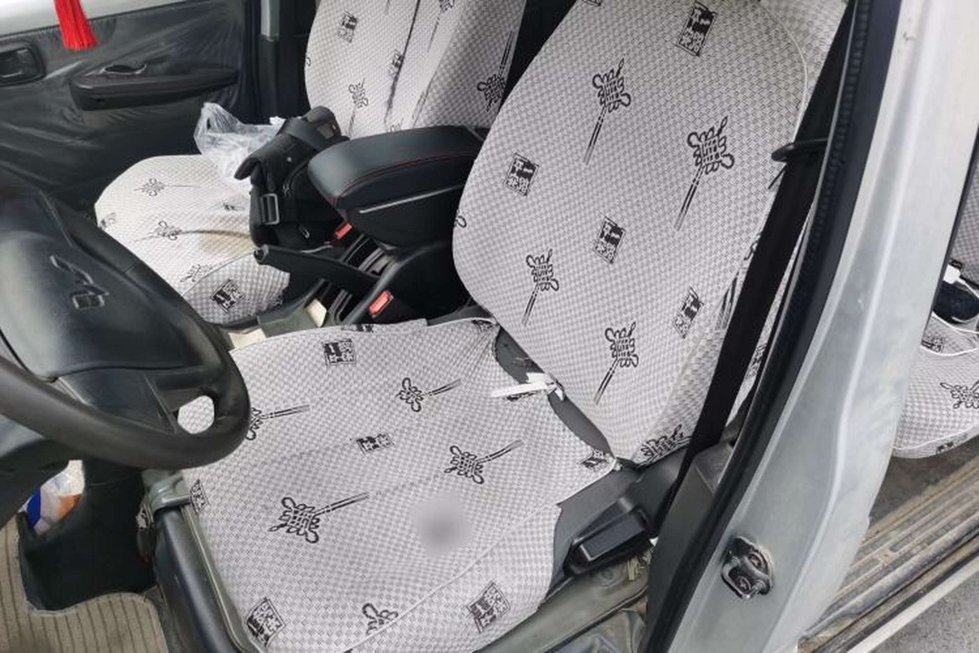 Used Wuling Rongguang 2017 1.5L Extended Basic Version Left Front Seat