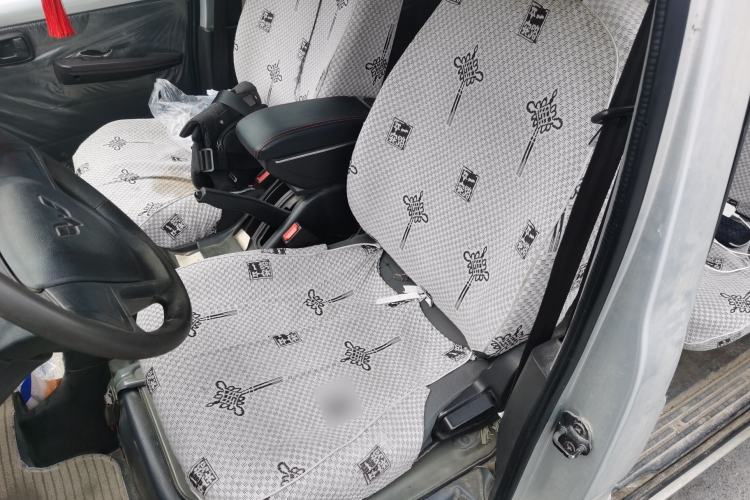 Used Wuling Rongguang 2017 1.5L Extended Basic Version Left Front Seat