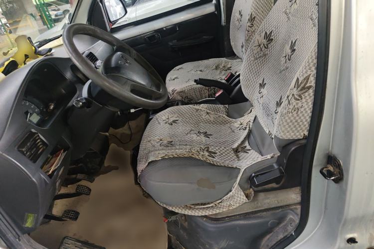 Used Wuling Rongguang 2017 1.5L Extended Basic Version Left Front Seat