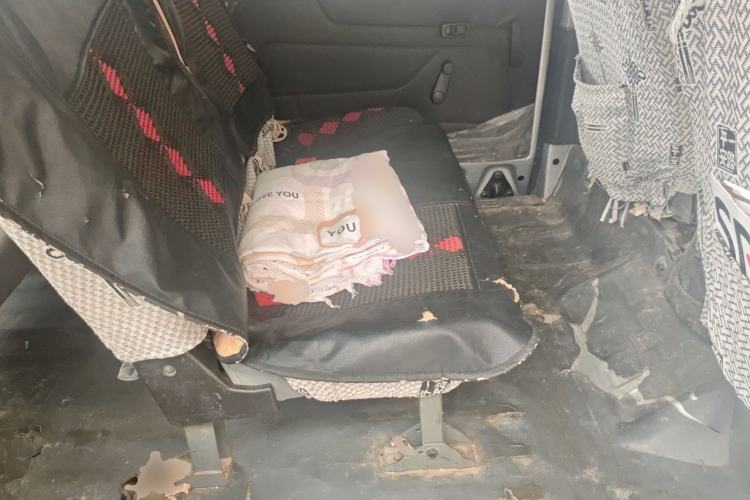 Used Wuling Rongguang 2017 1.5L Extended Basic Version Left Rear Seat