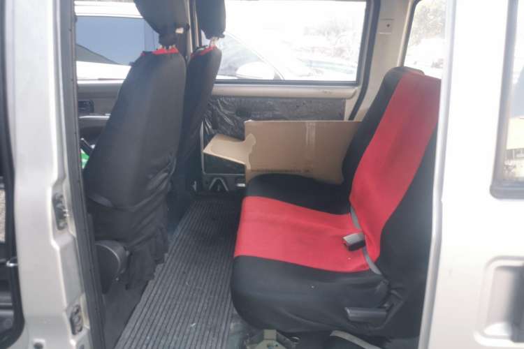 Used Wuling Rongguang 2017 1.5L Extended Basic Version Left Rear Seat
