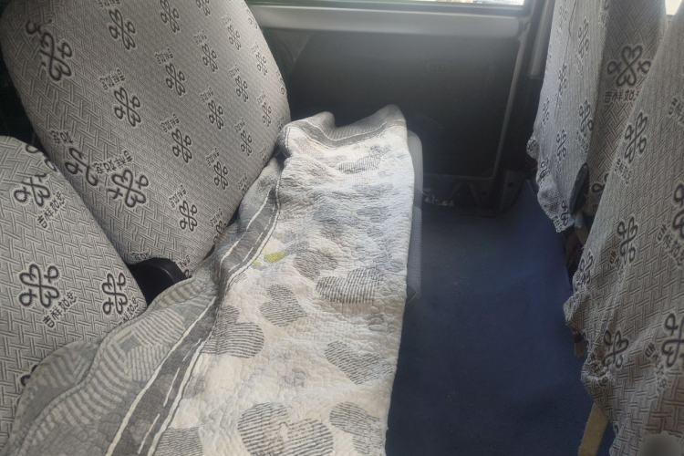 Used Wuling Rongguang 2017 1.5L Extended Basic Version Left Rear Seat