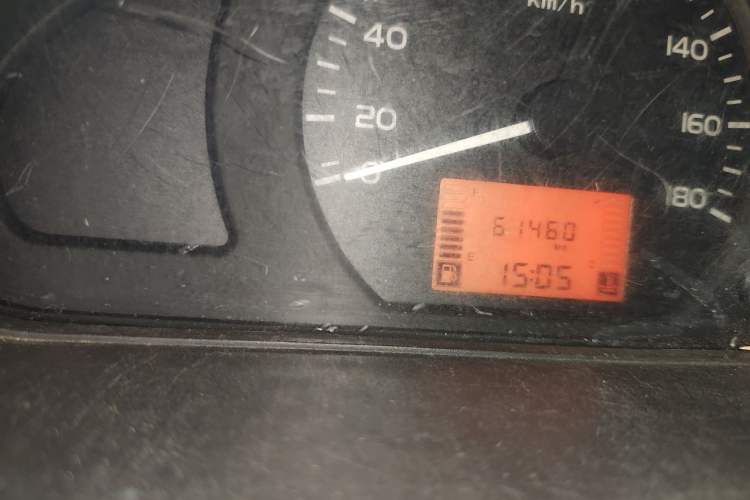 Used Wuling Rongguang 2017 1.5L Extended Basic Version Odometer Close Up