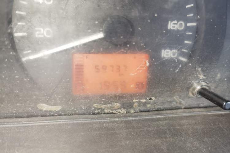 Used Wuling Rongguang 2017 1.5L Extended Basic Version Odometer Close Up