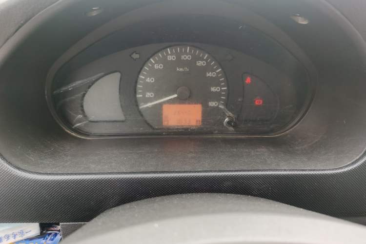 Used Wuling Rongguang 2017 1.5L Extended Basic Version Odometer Close Up