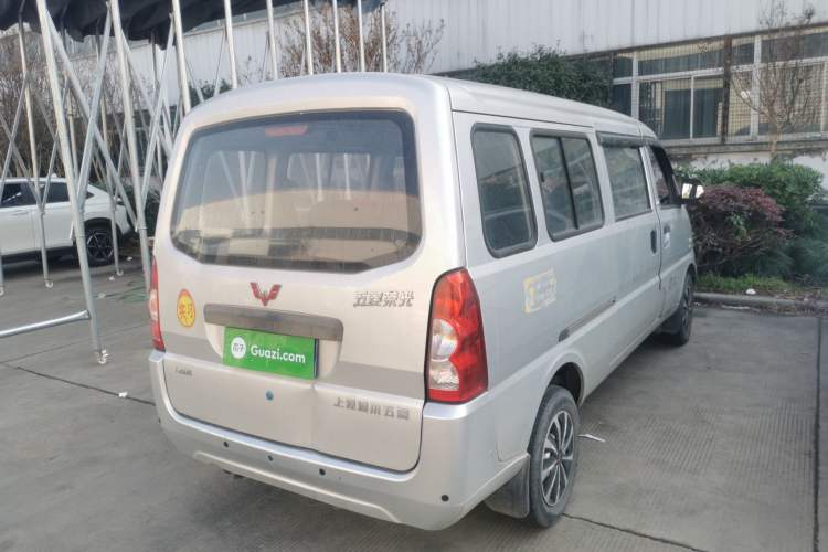 Used Wuling Rongguang 2017 1.5L Extended Basic Version Rear Right 45 Deg