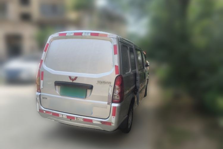 Used Wuling Rongguang 2017 1.5L Extended Basic Version Rear Right 45 Deg