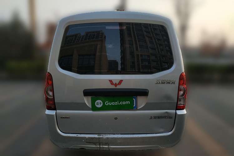 Used Wuling Rongguang 2017 1.5L Extended Basic Version Rear