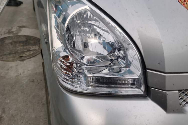Used Wuling Rongguang 2017 1.5L Extended Basic Version Right Front Headlight