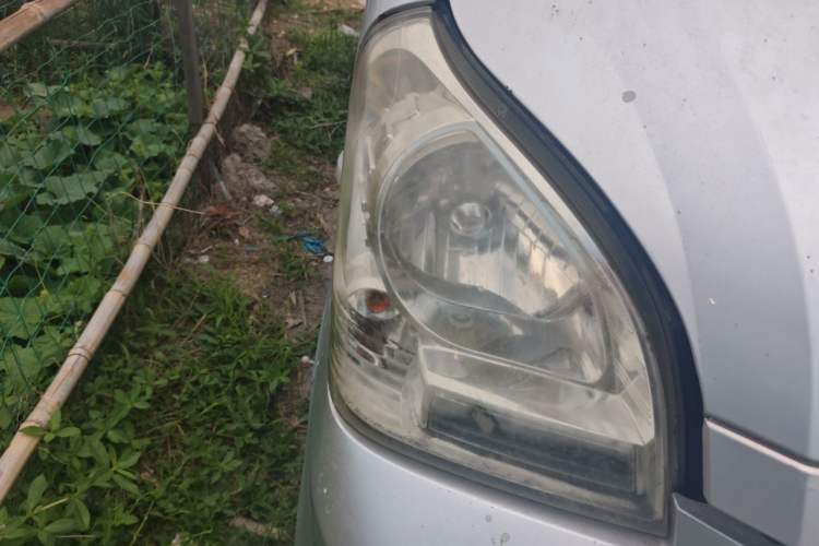 Used Wuling Rongguang 2017 1.5L Extended Basic Version Right Front Headlight