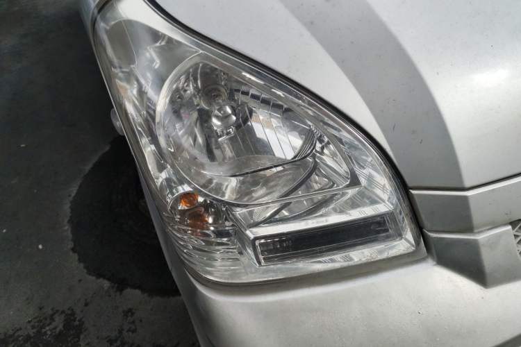 Used Wuling Rongguang 2017 1.5L Extended Basic Version Right Front Headlight