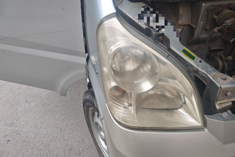Used Wuling Rongguang 2017 1.5L Extended Basic Version Right Front Headlight