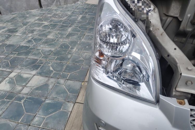 Used Wuling Rongguang 2017 1.5L Extended Basic Version Right Front Headlight