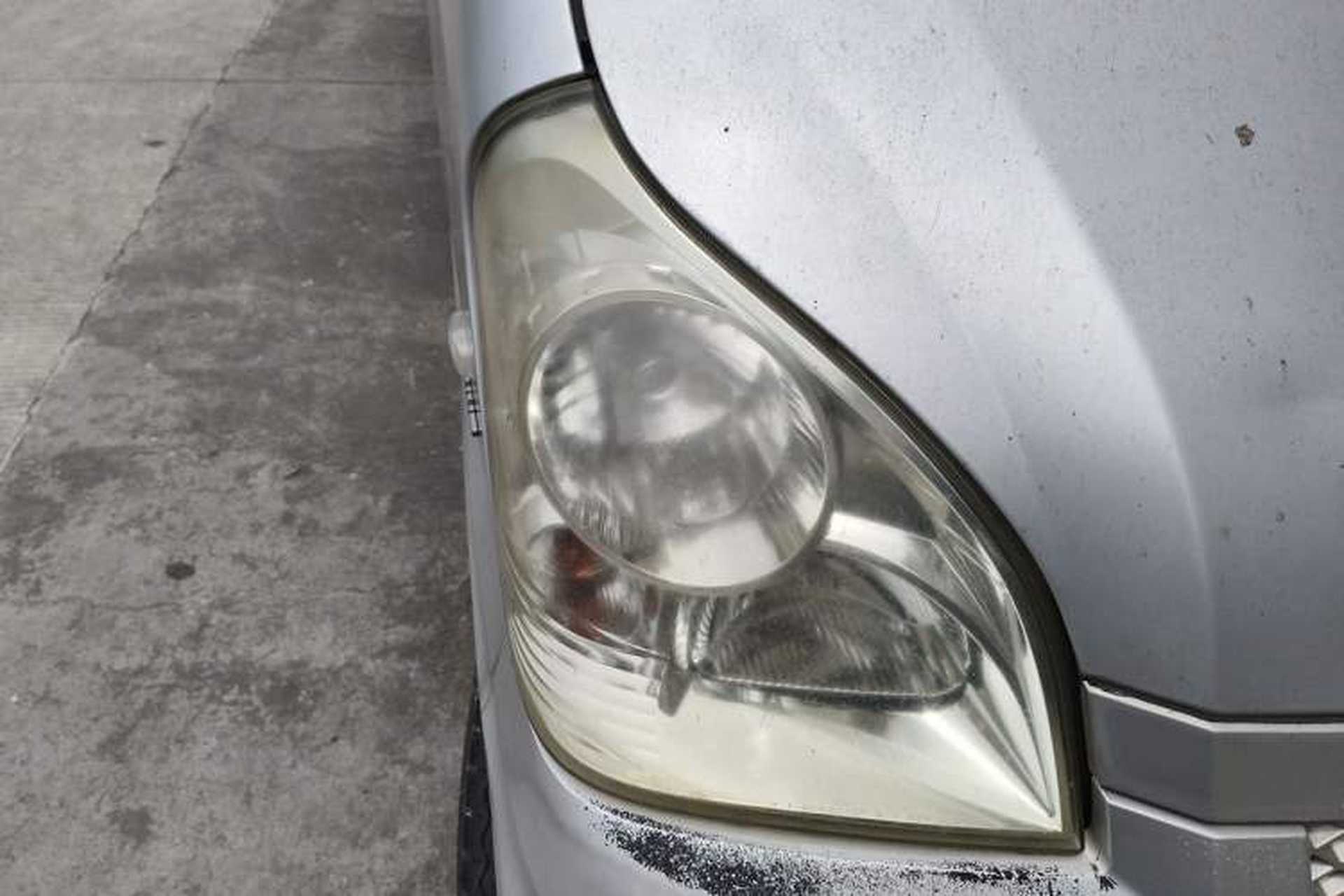 Used Wuling Rongguang 2017 1.5L Extended Basic Version Right Front Headlight