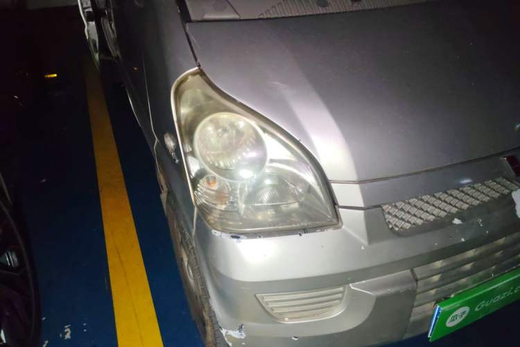 Used Wuling Rongguang 2017 1.5L Extended Basic Version Right Front Headlight