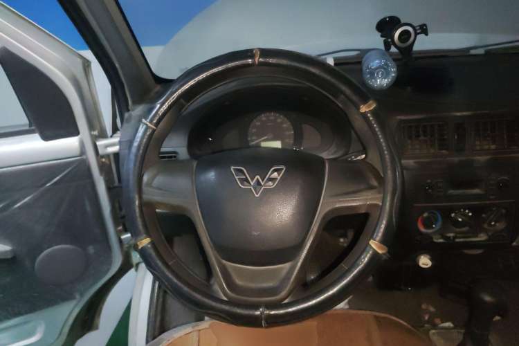 Used Wuling Rongguang 2017 1.5L Extended Basic Version Steering Wheel