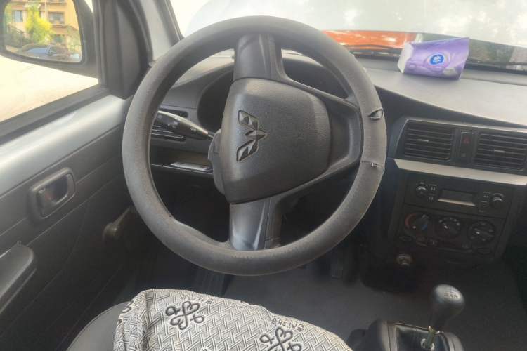 Used Wuling Rongguang 2017 1.5L Extended Basic Version Steering Wheel