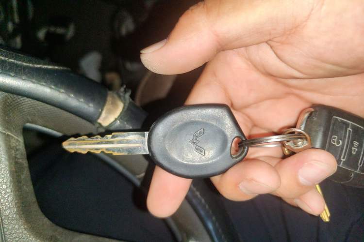 Used Wuling Rongguang 2017 1.5L Extended Basic Version Vehicle Key