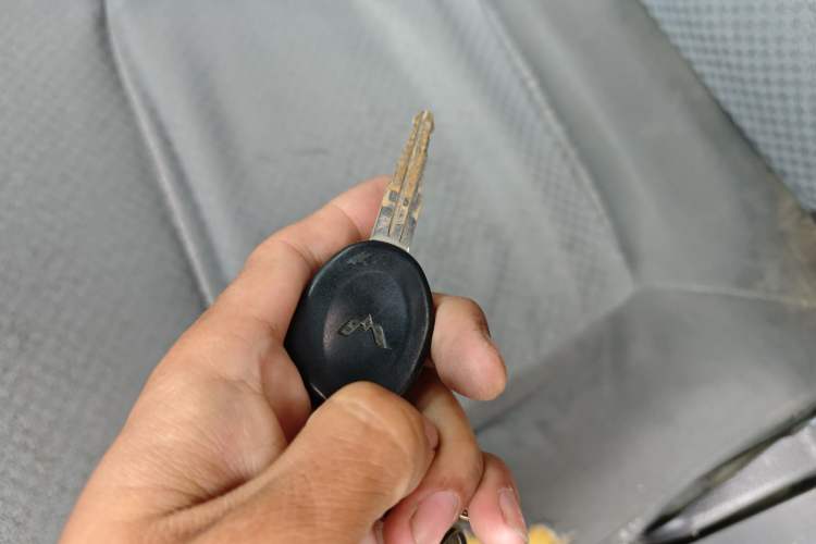 Used Wuling Rongguang 2017 1.5L Extended Basic Version Vehicle Key