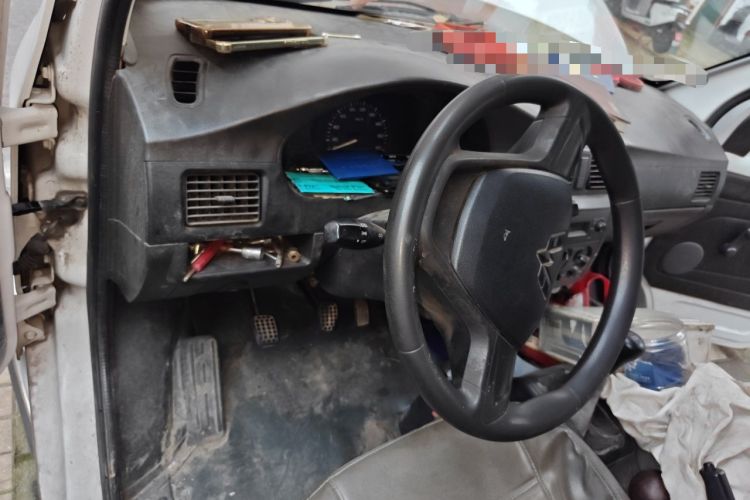 Used Wuling Rongguang 2017 1.5L Extended Basic Version Steering Wheel