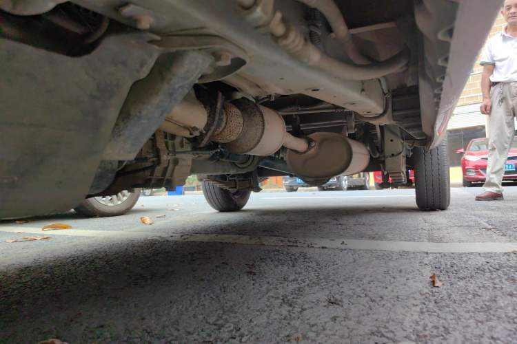 Used Wuling Rongguang 2017 1.5L Extended Basic Version Chassis Front Left