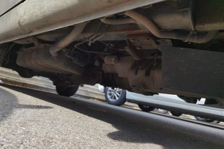 Used Wuling Rongguang 2017 1.5L Extended Basic Version Chassis Front Right