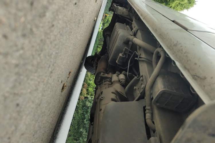 Used Wuling Rongguang 2017 1.5L Extended Basic Version Chassis Front Right