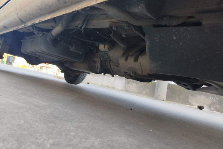 Used Wuling Rongguang 2017 1.5L Extended Basic Version Chassis Front Right